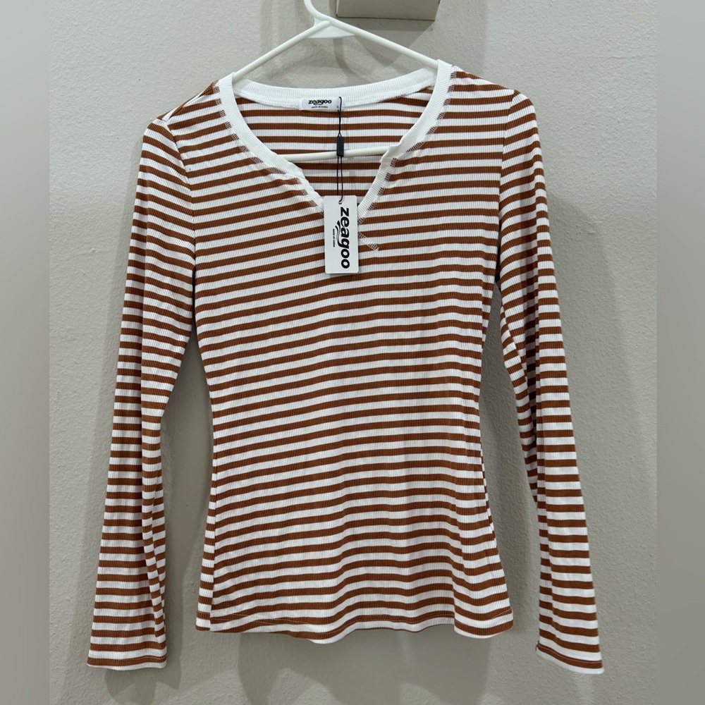 NWT Zeagoo Brown and White Striped Ribbed 90s Long Sleeve Henley Shirt Size S